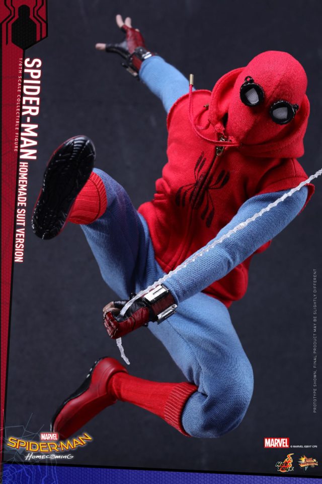 hot toys spiderman zombie hunter