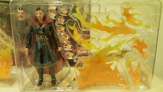 Doctor Strange SH Figuarts Figure and Accessories