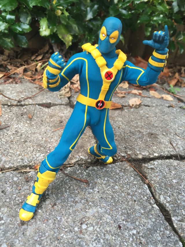 Mezco Toyz X-Men Deadpool Comic Con Exclusive