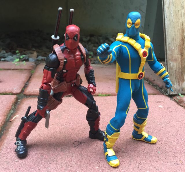 Comparison of Marvel Legends Deadpool and ONE:12 Collective Deadpool