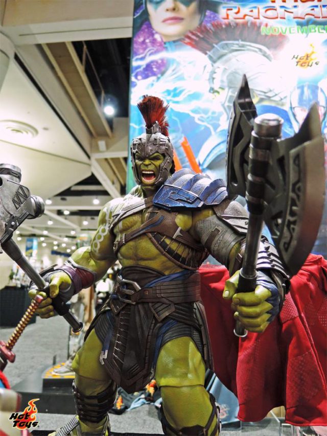 San Diego Comic Con 2017 Gladiator Hulk Figure