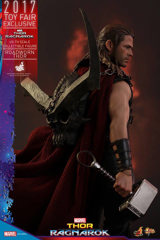Toy Fair Exclusive Hot Toys Roadworn Thor with Surtur Skull on Back