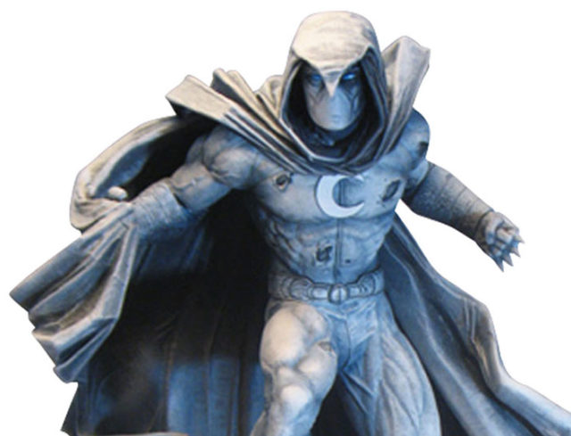 Close-Up of DST Moon Knight Statue Marvel Premier Collection