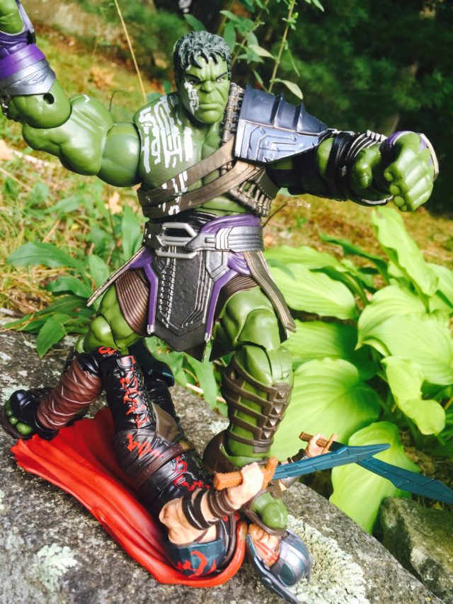 Marvel Legends Gladiator Hulk BAF Crushes Thor