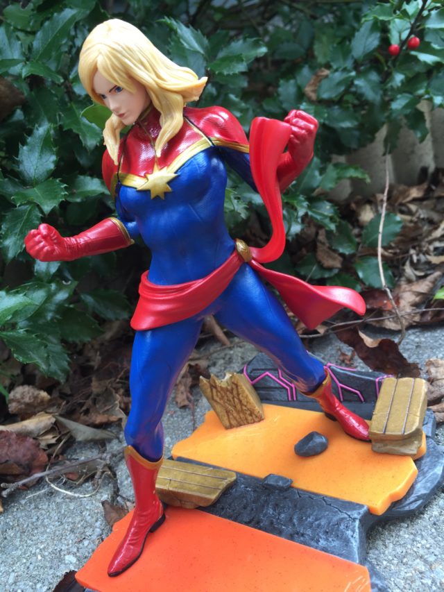 Side View Marvel vs Capcom Infinite Carol Danvers Statue