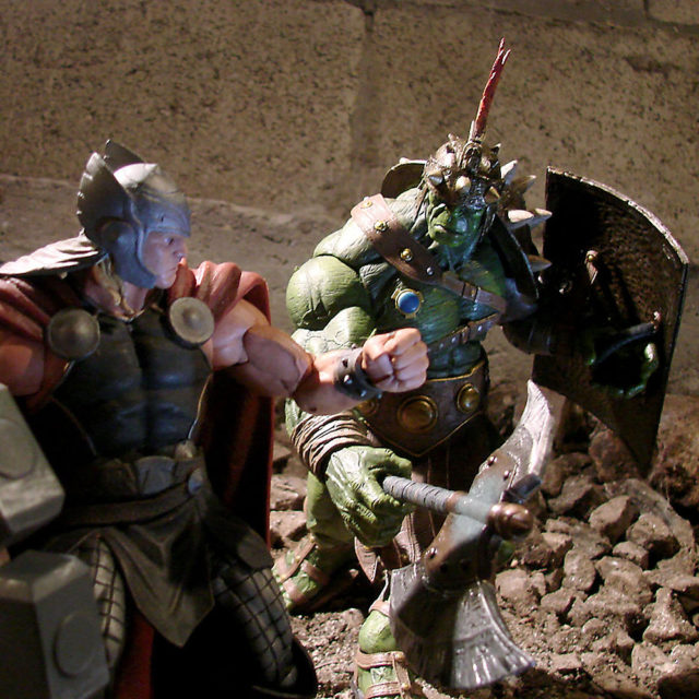 Planet Hulk Marvel Select Figure Vs Thor