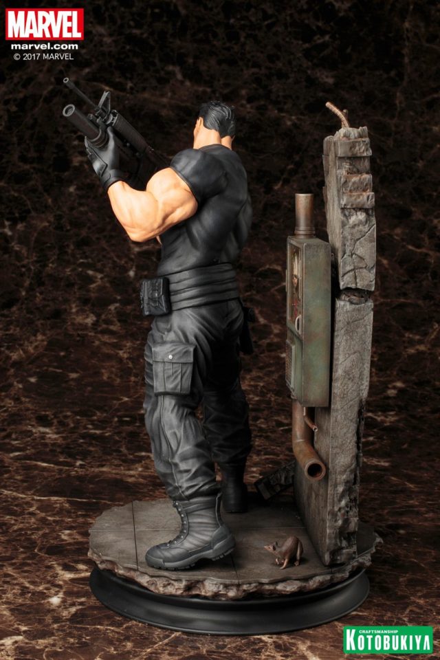 Kotobukiya 2018 Punisher Fine Arts Statue Side