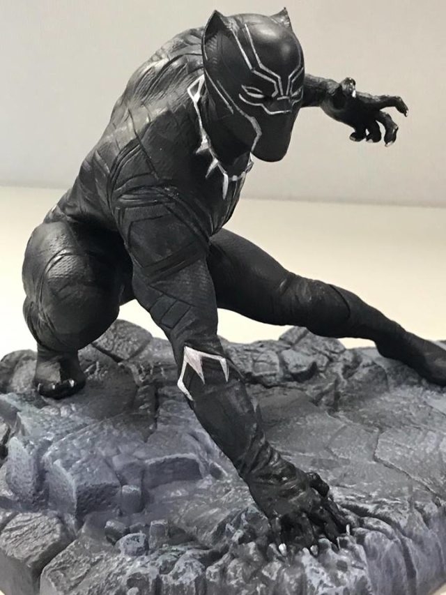 DST Black Panther Gallery Statue