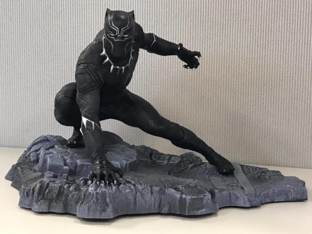 Marvel Gallery Black Panther Statue In-Hand Photos