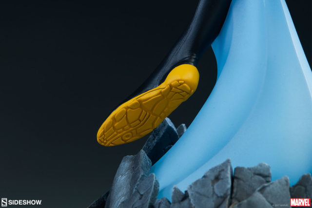 Treads on Bottom of Sideshow Avengers Assemble Wasp Statue Boot