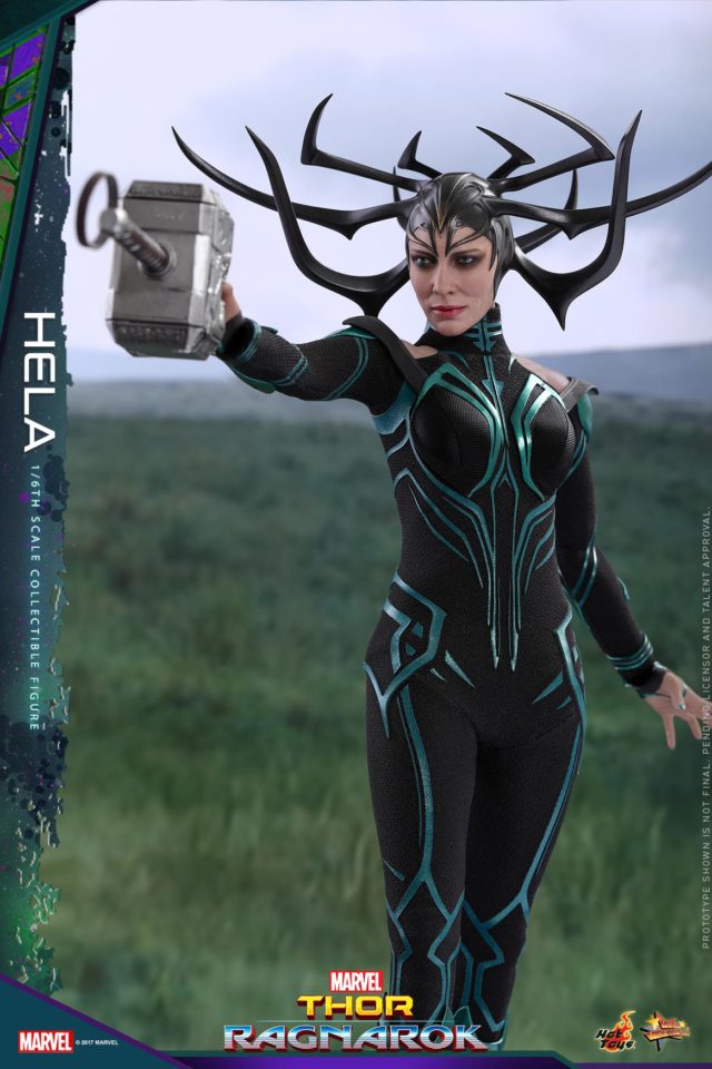 Hela Hot Toys Figure Grabbing Mjolnir Hammer