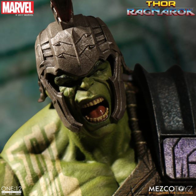 Mezco ONE12 Collective Gladiator Hulk Screaming Head with Helmet