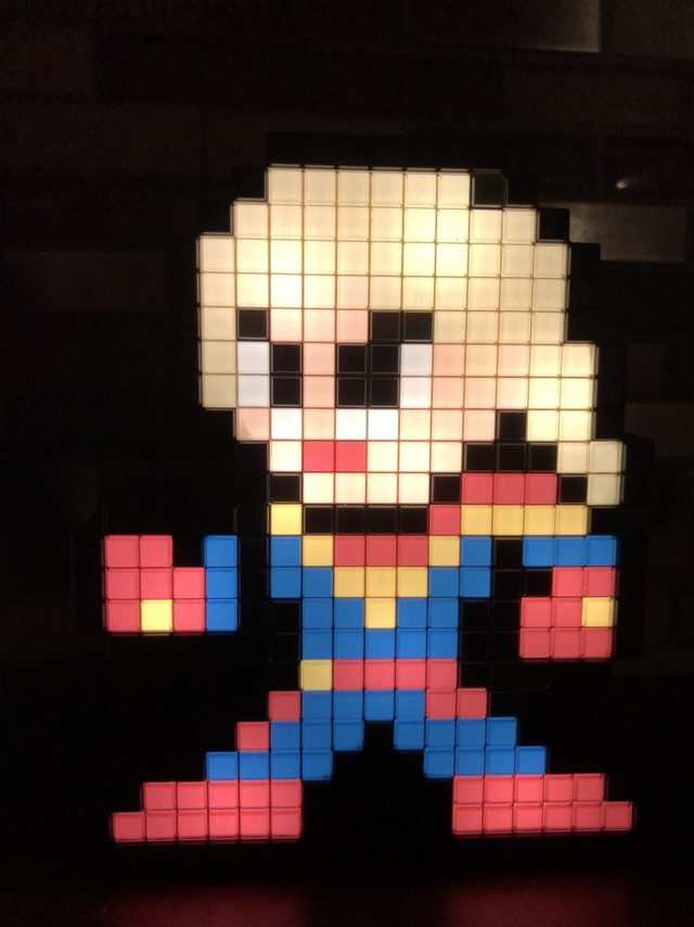 Captain Marvel Pixel Pal Figure