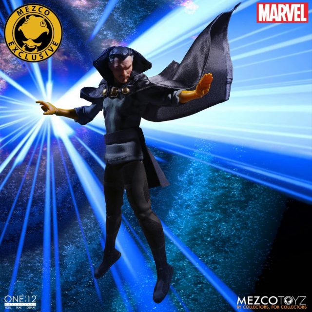 Mezco First Appearance Doctor Strange NYCC Exclusive with Blue Cape