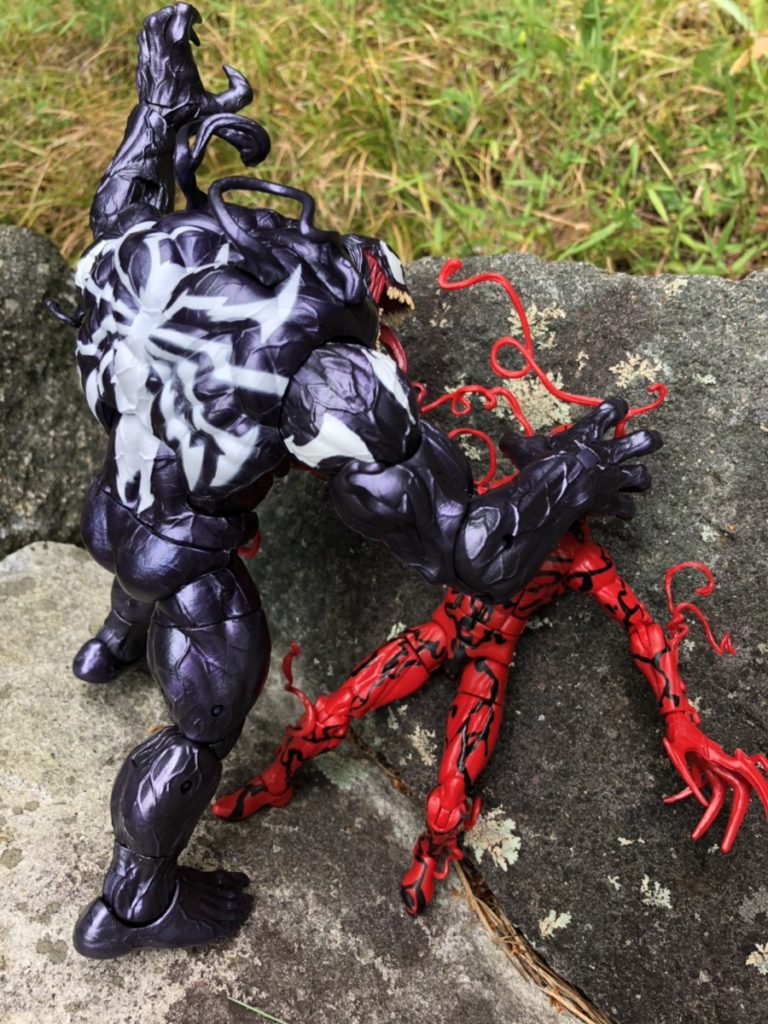 carnage monster venom marvel legends pose