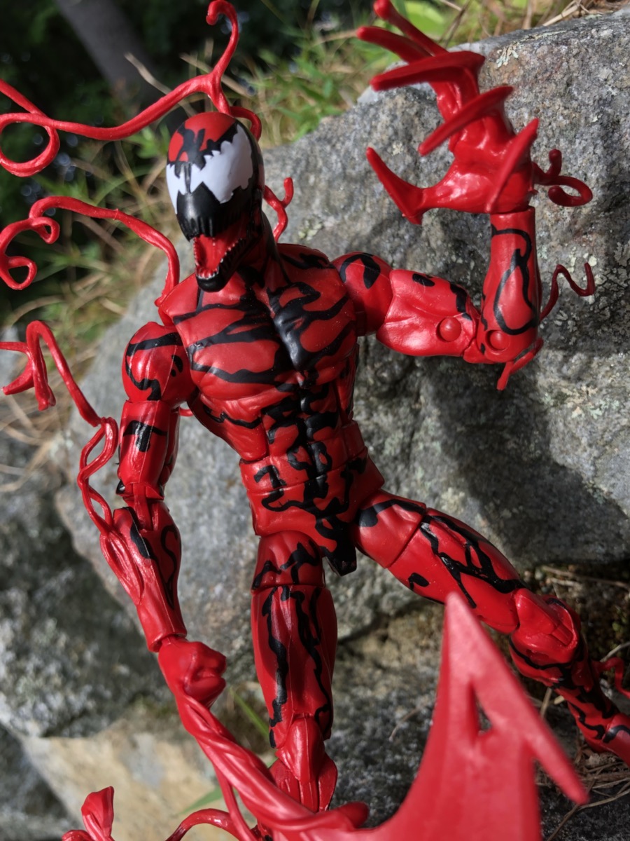 monster venom carnage marvel legends pose
