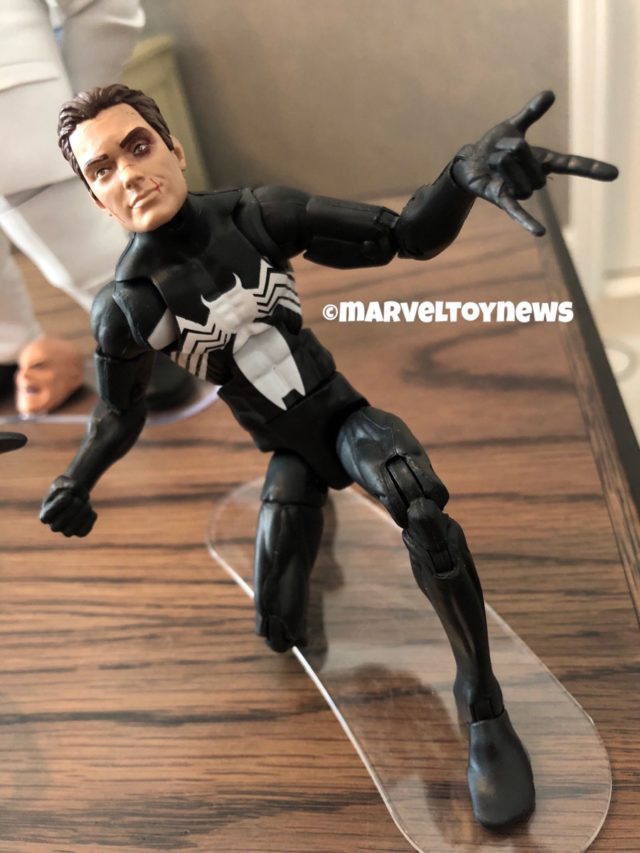 Hasbro NYCC 2018 Marvel Legends Black Costume Spider-Man Unmasked Peter Parker