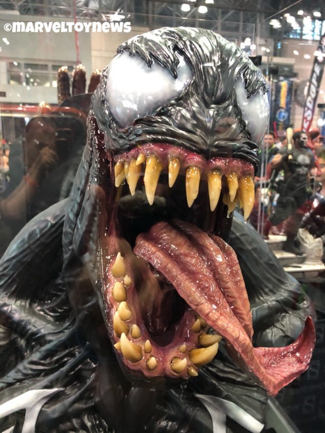 Venom Life Sized Bust Sideshow Collectibles NYCC 2018