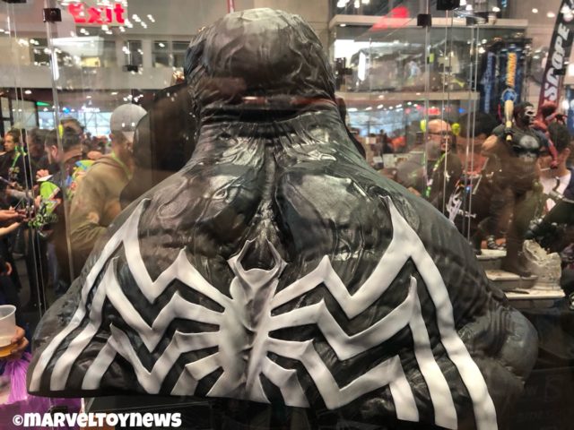 Sideshow Collectibles Venom Life Size Bust Back