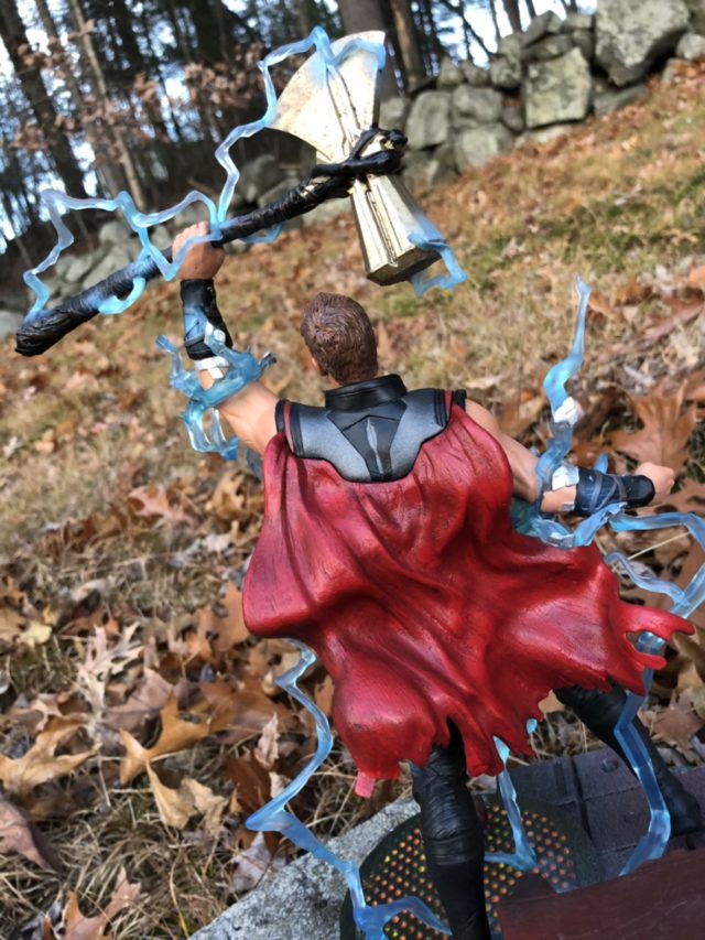 Diamond Marvel Gallery PVC Statue Thor Infinity War Back