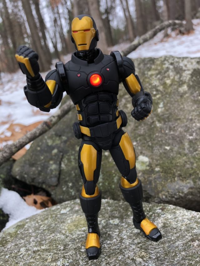 ONE 12 Collective Exclusive Iron Man Black and Gold Figure Mezco Review