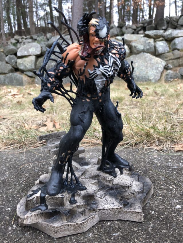Venom Gallery PVC Figure Diamond Select Toys