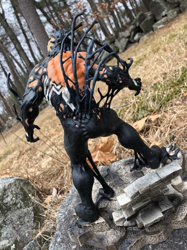 Back of Venom Diamond Select Toys Gallery PVC Figure