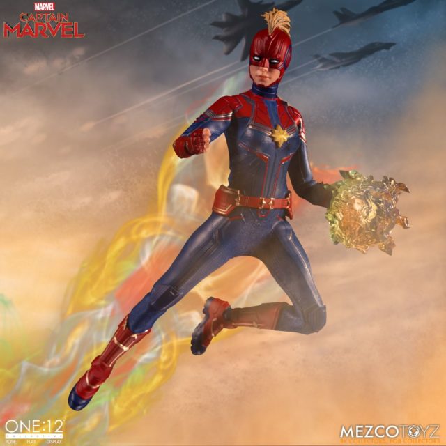 Captain Marvel Movie Mezco Toyz ONE 12 Collective Figure