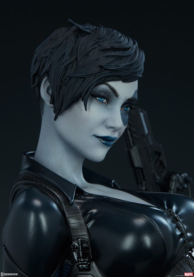 Domino Sideshow Collectibles Premium Format Figure Statue Close-Up