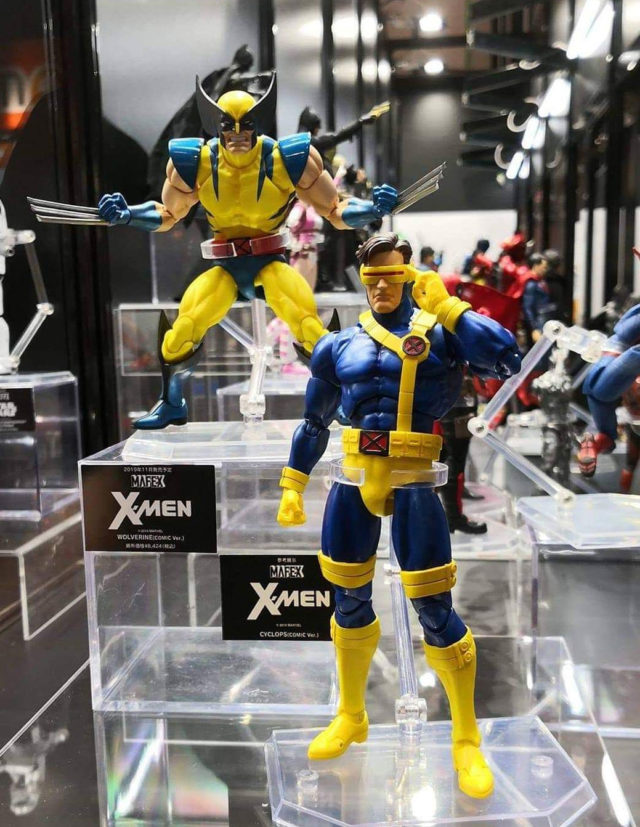 X-Men Cyclops MAFEX Figure Close-Up