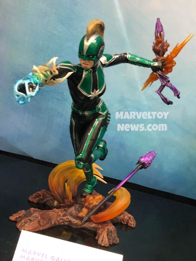 New York Toy Fair 2019 Diamond Select Toys Captain Marvel Statue