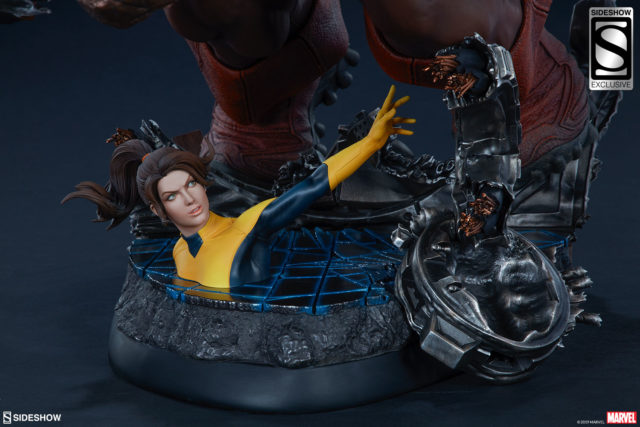 Sideshow Kitty Pryde Statue with Exclusive Juggernaut EX Maquette