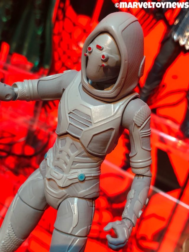 Hasbro Ghost Legends Ant-Man and The Wasp Figure Close-Up