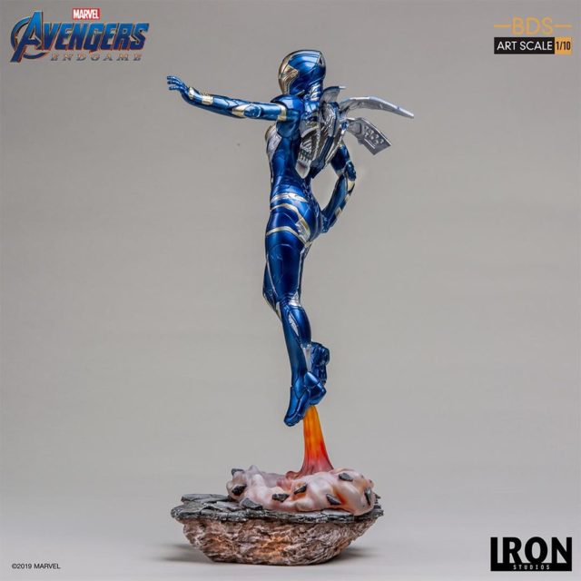 Side View of Iron Studios Rescue Statue