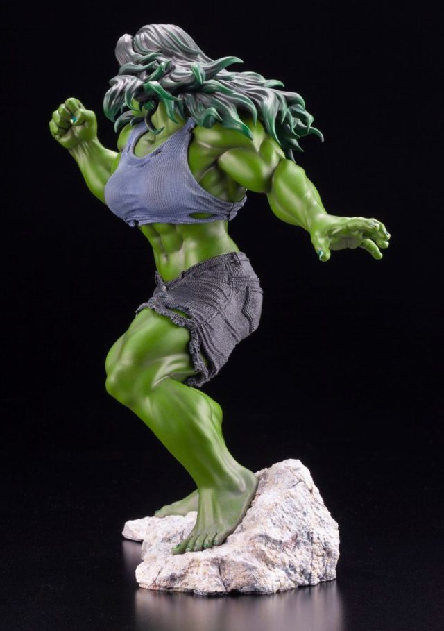 Side of She-Hulk Kotobukiya ARTFX+ Premier Statue