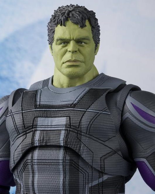Close-Up of Avengers Endgame Hulk Bandai Tamashii Figure
