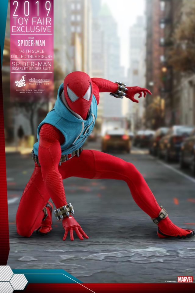 Crouching Scarlet Spider Hot Toys Figure