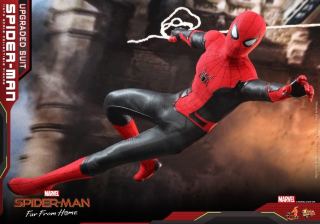 Hot Toys FFH Spider-Man Movie Sixth Scale Figure