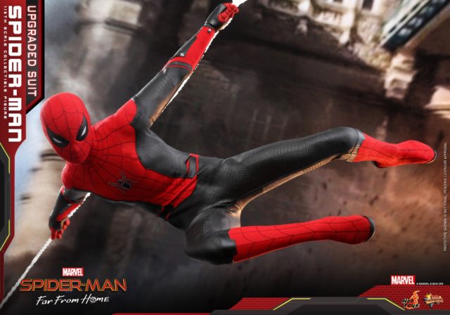 Web-Swinging Spider-Man Far From Home 12 INCH Figure Hot Toys