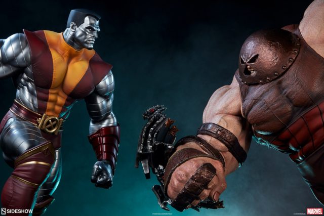 Sideshow Premium Format Juggernaut vs Colossus Statues