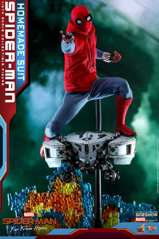 Far From Home Hot Toys Homemade Suit Spider-Man on Drone and Pixelated Base