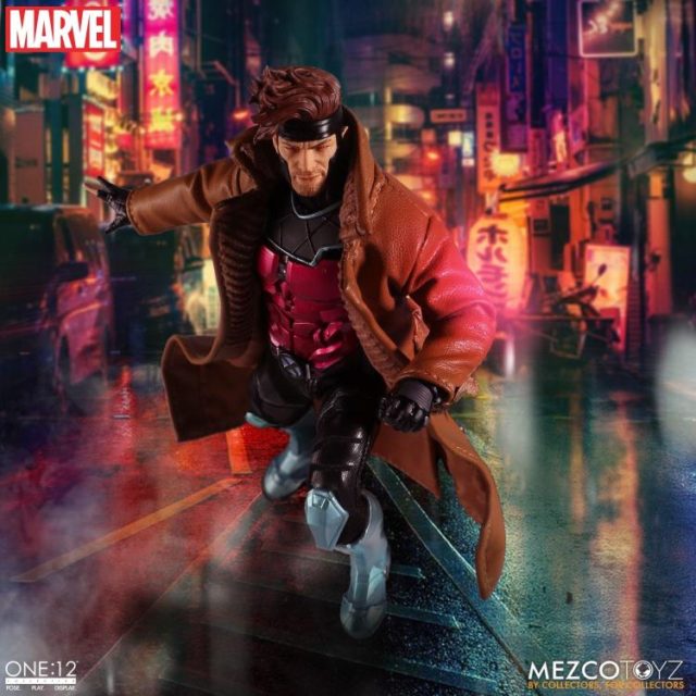 Alternate Smirking Head Portrait on Mezco Gambit ONE 12 Collective Figure