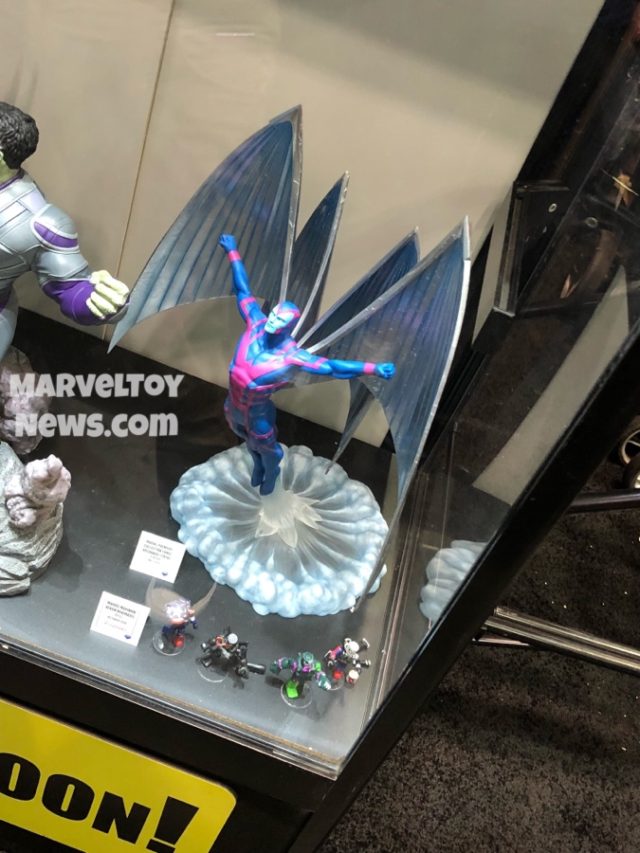 Scale Photo of Archangel Premier Collection Statue