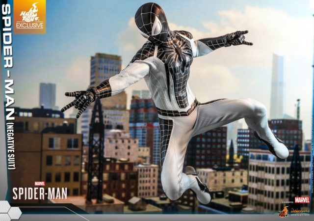 Negative Suit Spider-Man Hot Toys PS4 Figure