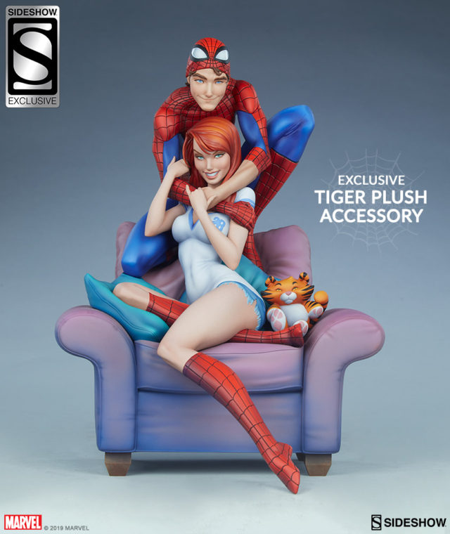 Sideshow Exclusive Spider-Man and Mary Jane Maquette Plush Tiger