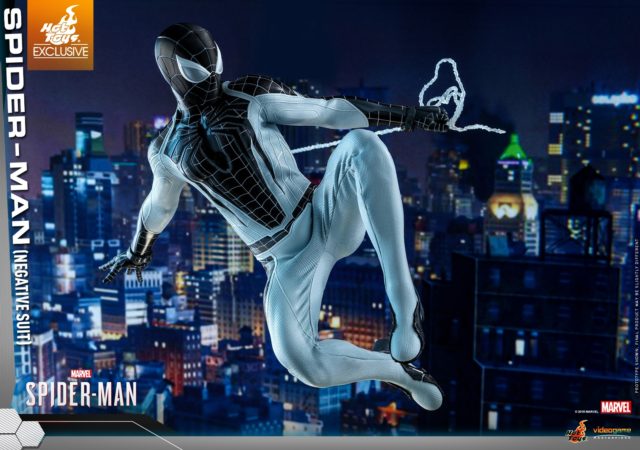 Spider-Man Negative Suit Hot Toys 12 Inch Figure