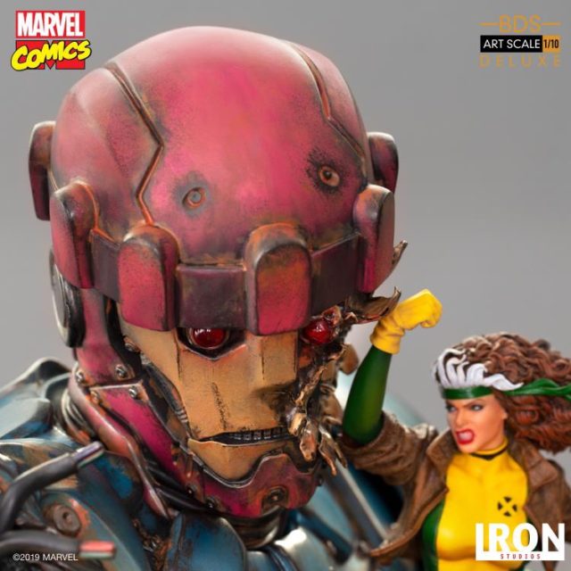 Close-Up of Sentinel Head Iron Studios Diorama