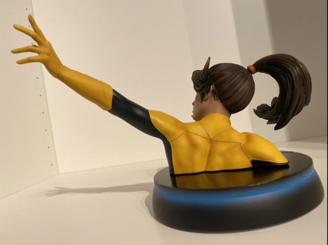 Sideshow Kitty Pryde Statue with Juggernaut Exclusive Maquette