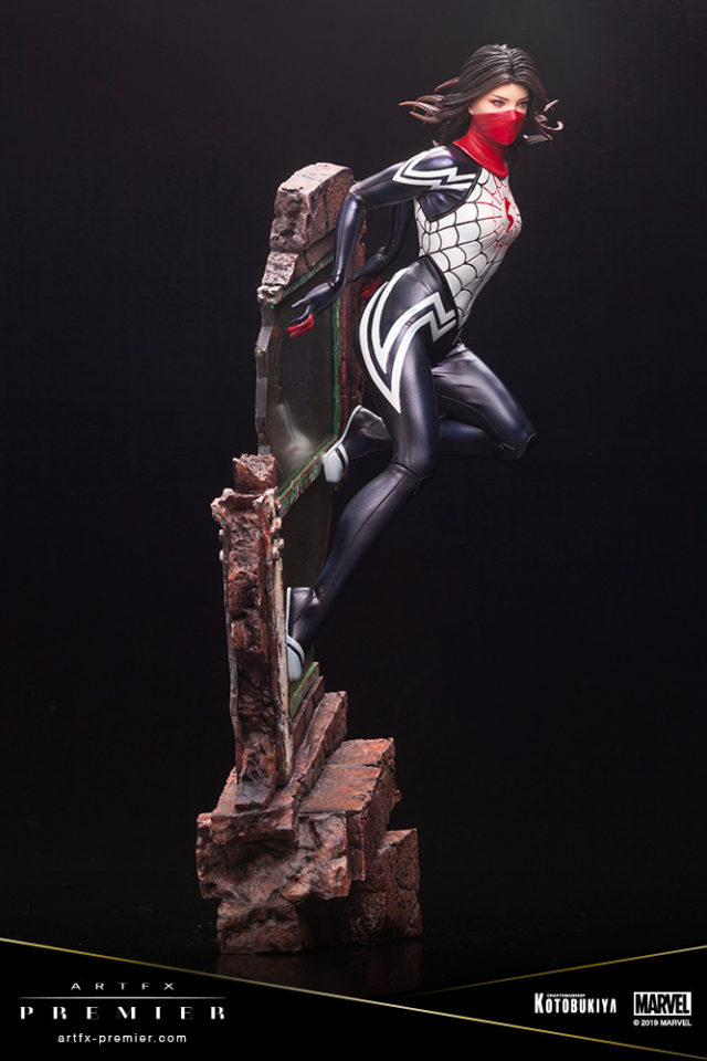 Silk Kotobukiya ARTFX+ Premier Statue