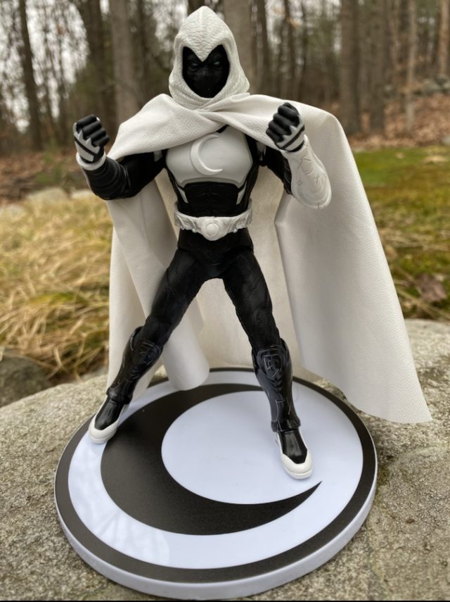Mezco Moon Knight Figure Review Summer Convention Exclusive on Logo Base